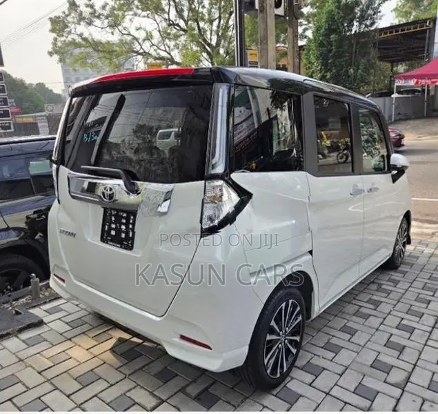 Toyota Roomy Custom GT Turbo 2025