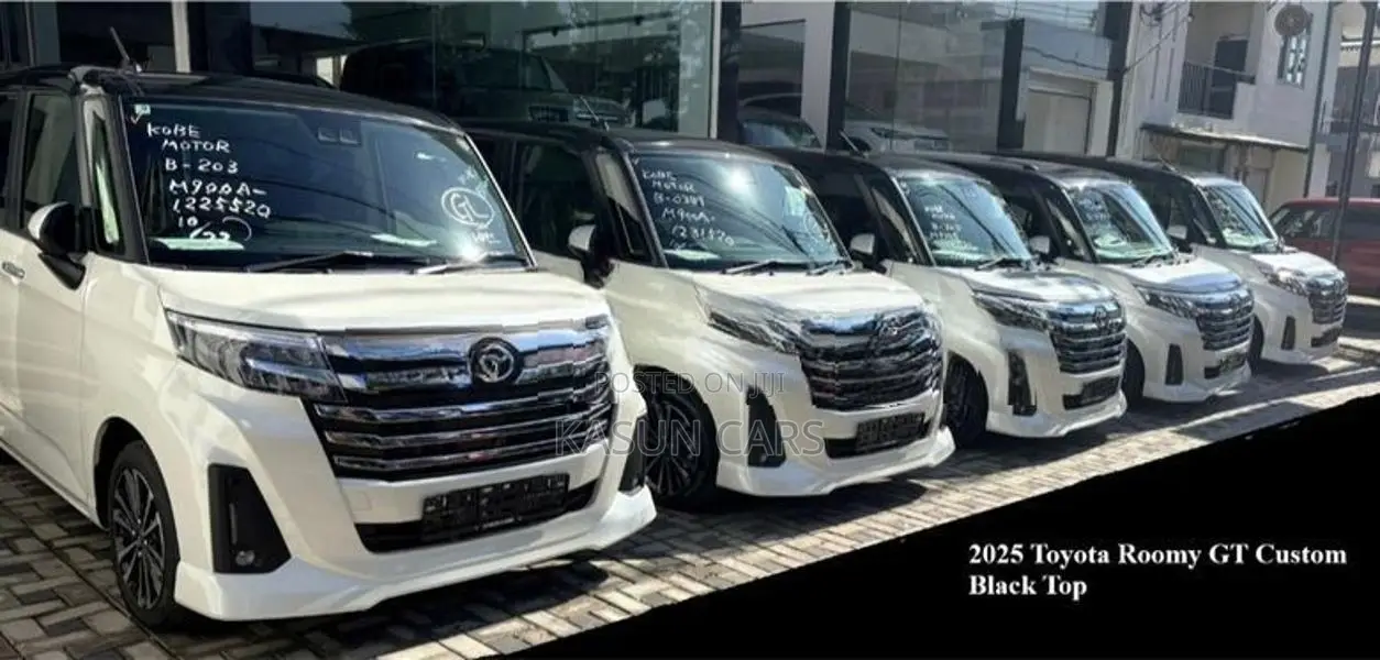 Toyota Roomy Custom GT Turbo 2025
