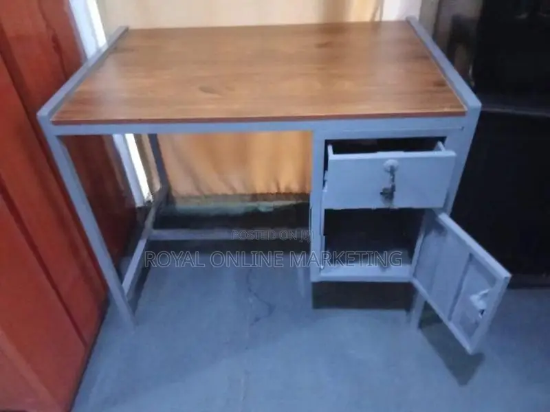 Steel Office Table (ST-15)