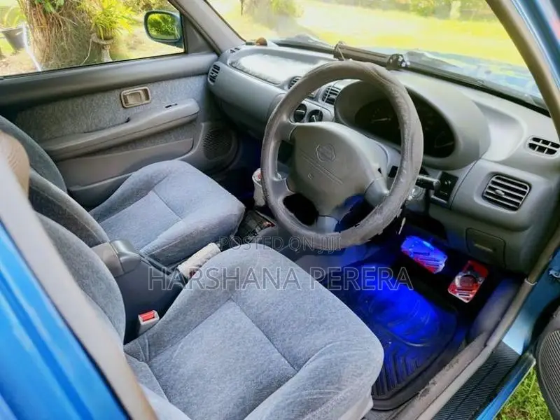Nissan March K11 2000