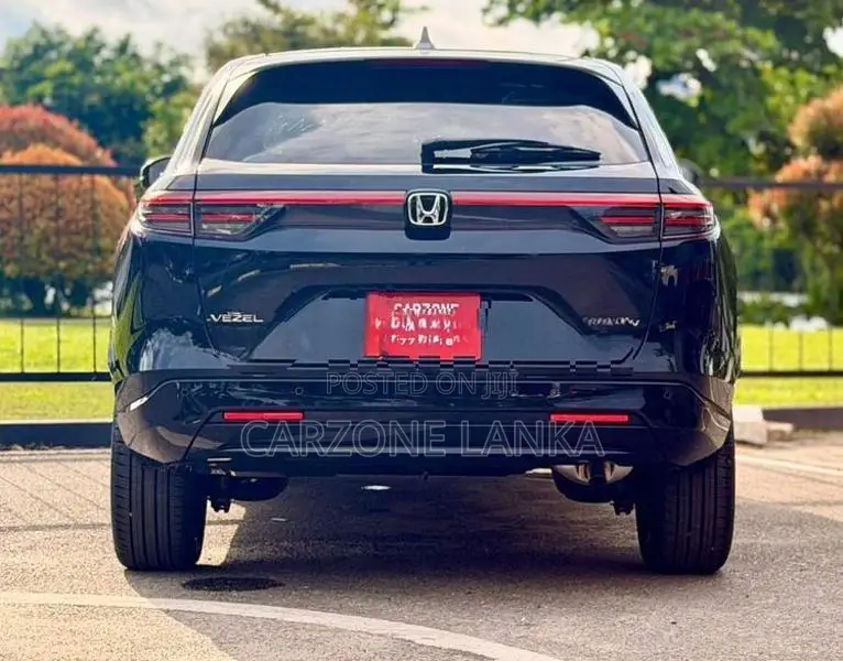 Honda Vezel Z Play- Moonroof 2026