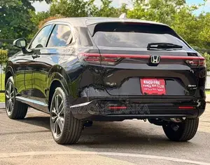Honda Vezel Z Play- Moonroof 2026