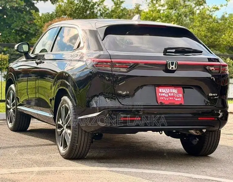 Honda Vezel Z Play- Moonroof 2026