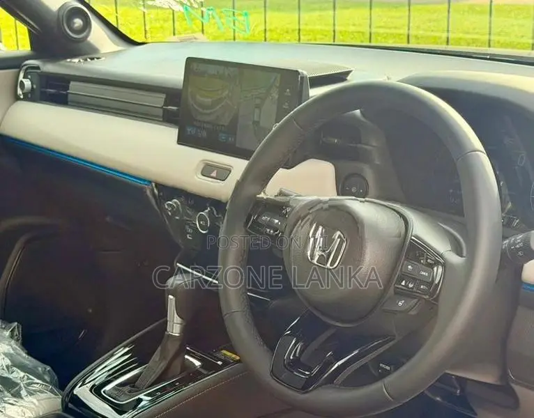 Honda Vezel Z Play- Moonroof 2026
