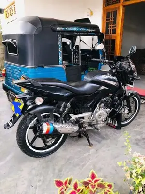 Bajaj Pulsar 150 2016