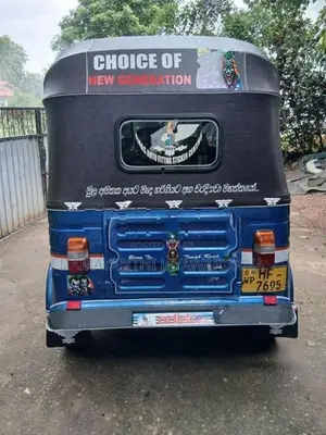 Bajaj RE 2003