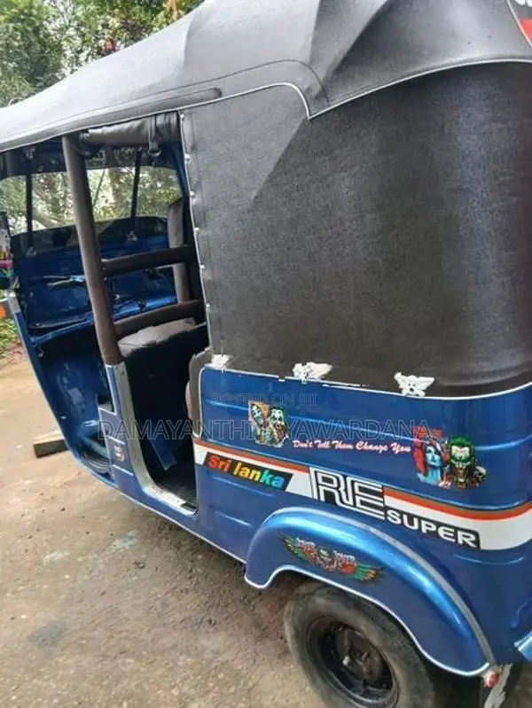 Bajaj RE 2003