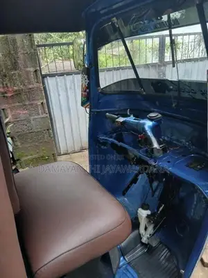 Bajaj RE 2003