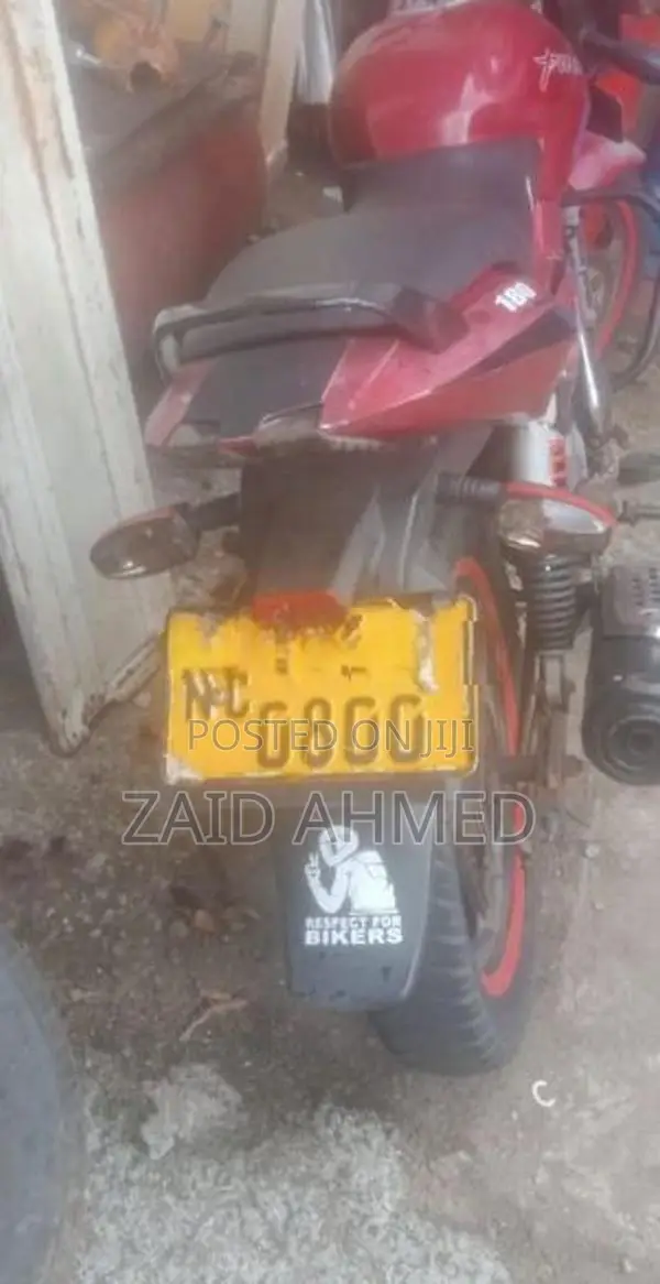 Bajaj Pulsar 180 TE _0800 2009