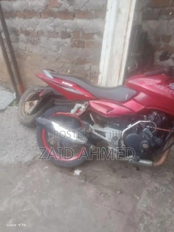 Bajaj Pulsar 180 TE _0800 2009