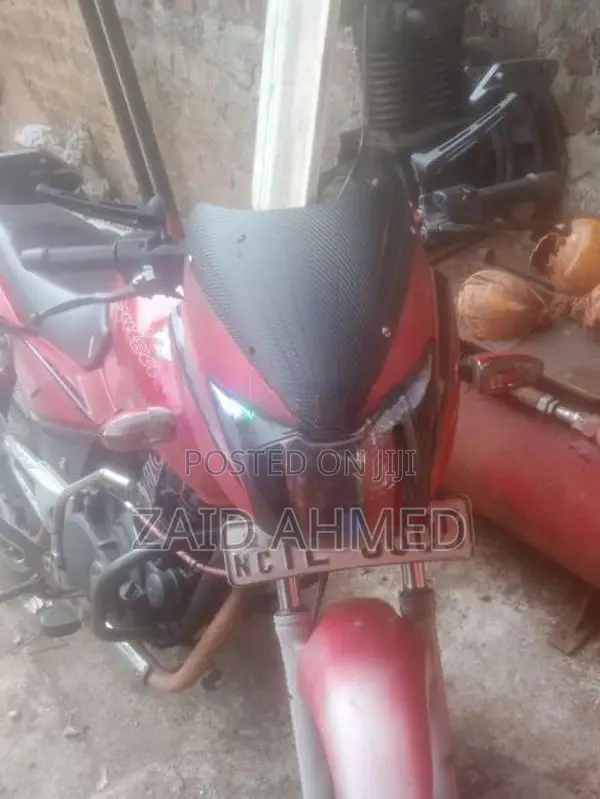 Bajaj Pulsar 180 TE _0800 2009