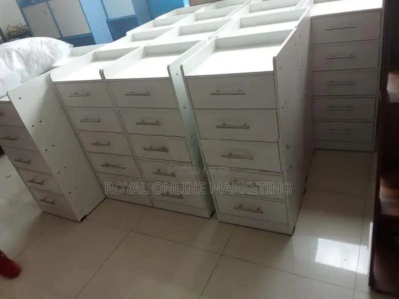 White Bed Side Cupboard (IC-16)