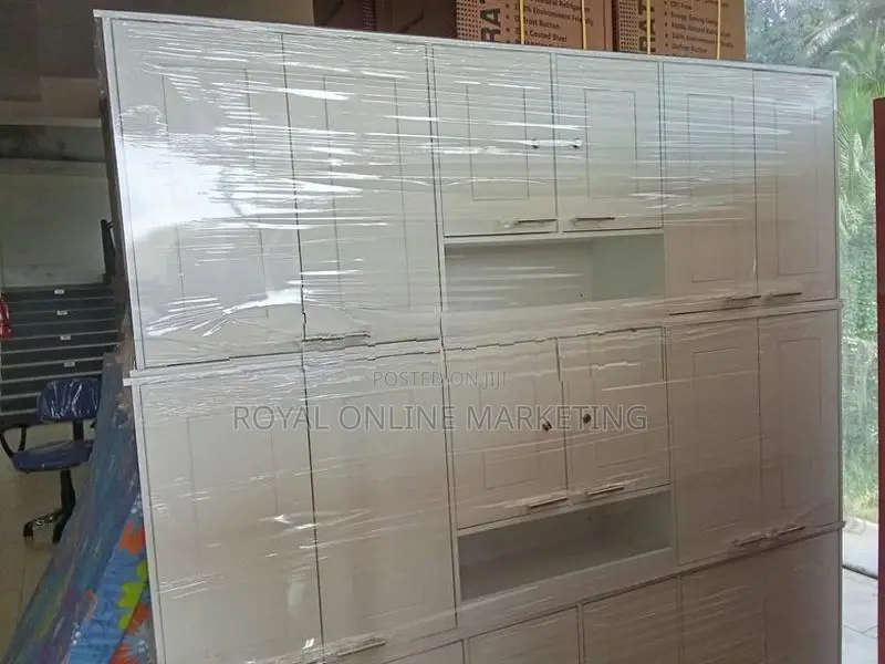 Pantry Cupboard (K-16)