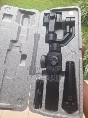 Zhiyun Smooth 4