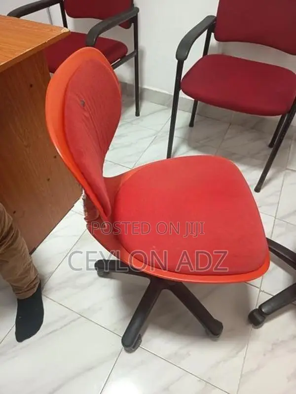 Office Chair ඔෆිස් පුටු
