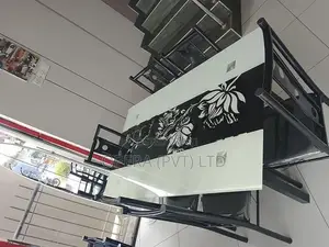 Restaurant සඳහාම සුදුසු Glass Top 6 Seater Dining Set