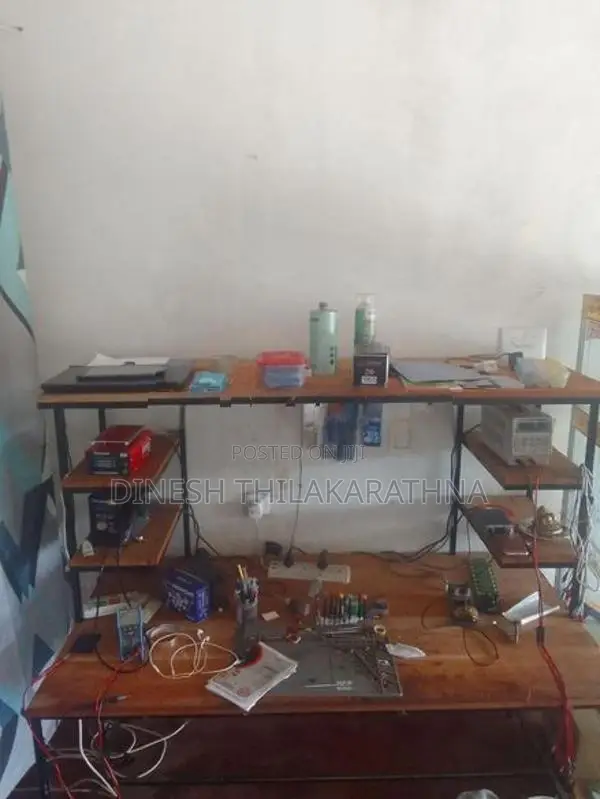 Phone Repair Table