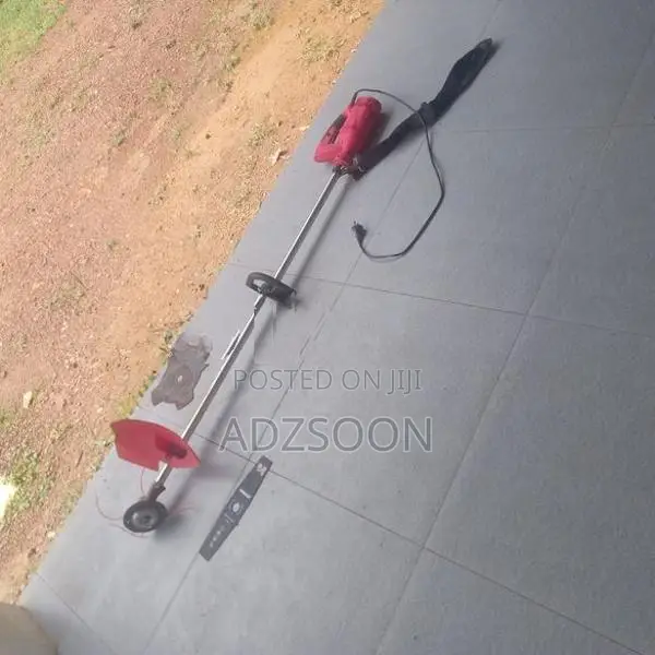 Grass Brush Bush Cutter