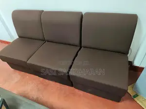 Damro Lobby Chair With Coffee Table