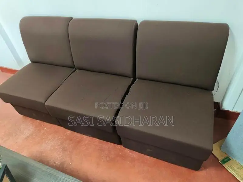 Damro Lobby Chair With Coffee Table