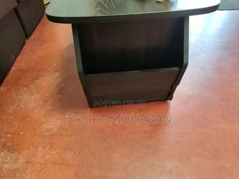 Damro Lobby Chair With Coffee Table