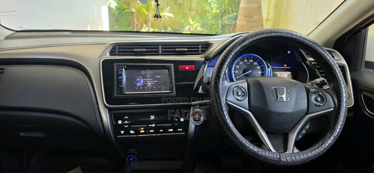 Honda Grace 2017 Car (Used)