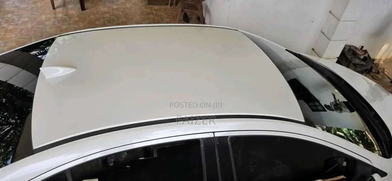 Honda Grace 2017 Car (Used)