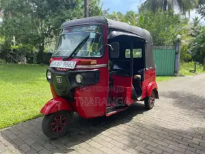 Bajaj 4 Stroke 2016 Three Wheel (Used)
