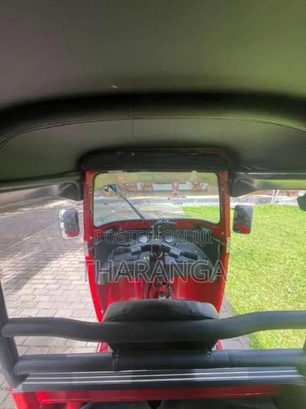 Bajaj 4 Stroke 2016 Three Wheel (Used)