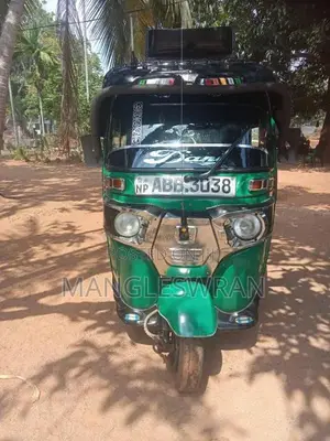 Bajaj 4 stroke 2015 Three Wheel (Used)