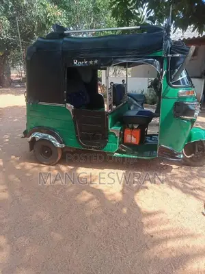 Bajaj 4 stroke 2015 Three Wheel (Used)