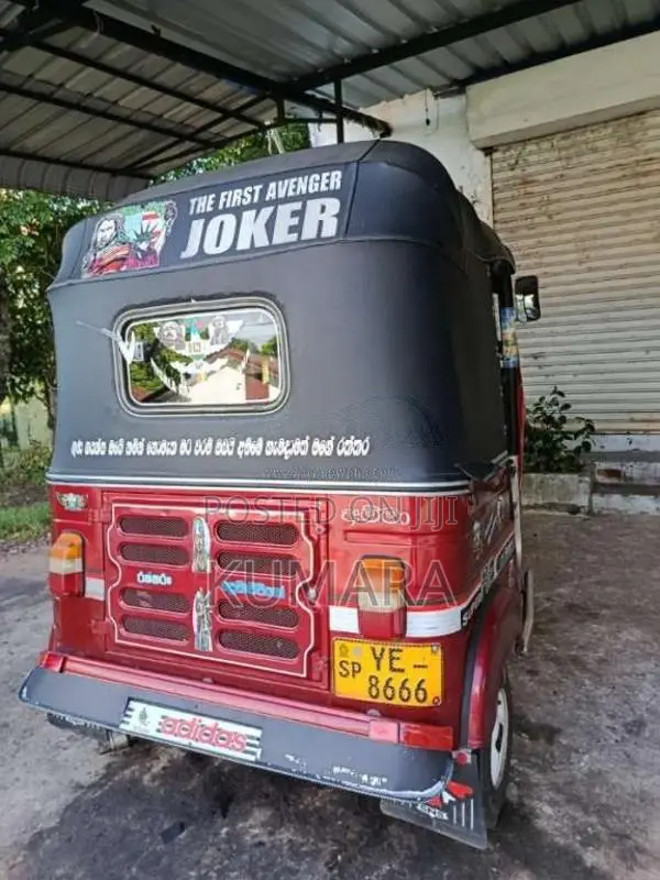 Bajaj 4 Stroke 2010 Three Wheel (Used)
