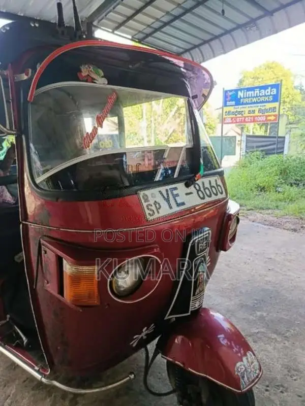 Bajaj 4 Stroke 2010 Three Wheel (Used)