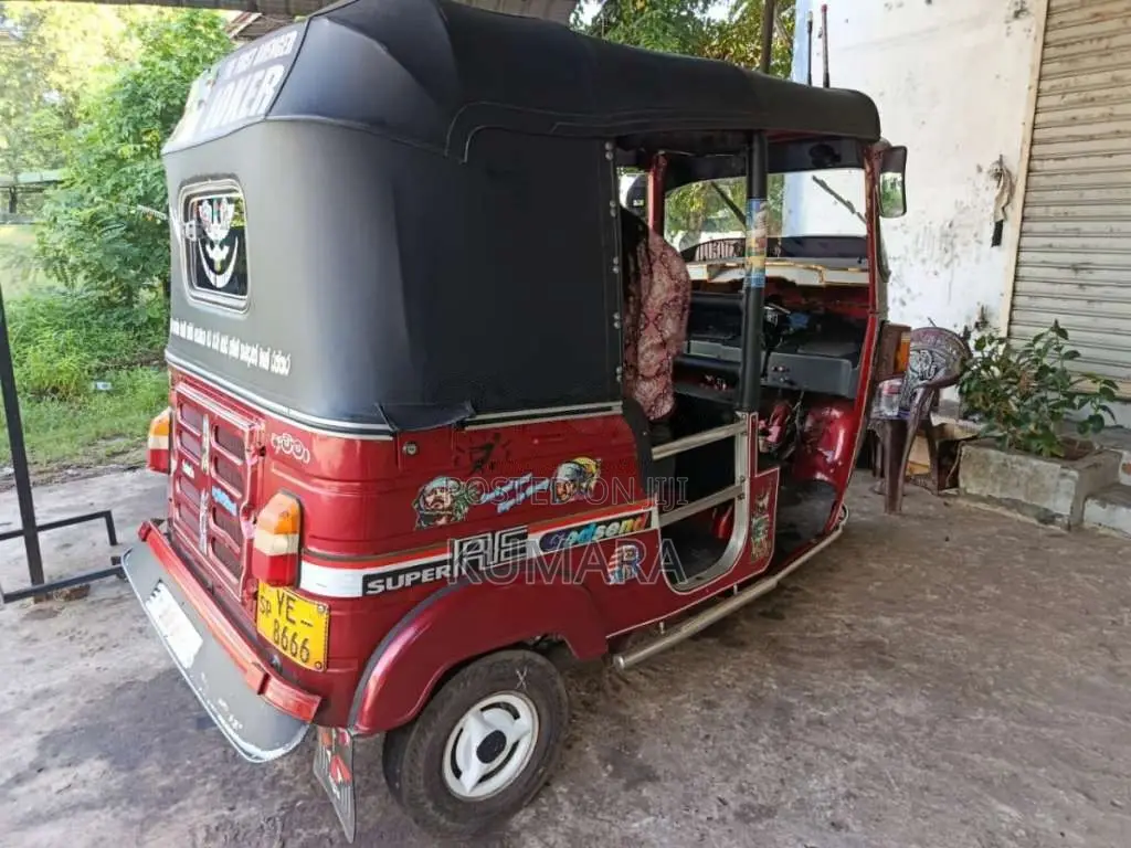 Bajaj 4 Stroke 2010 Three Wheel (Used)