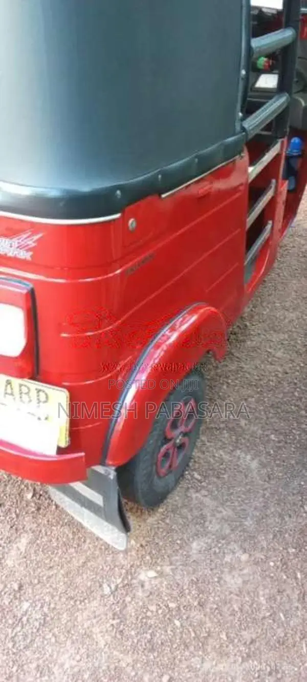 Bajaj 4 Stroke 2017 Three Wheel (Used)