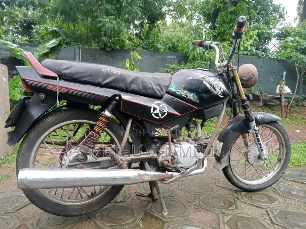 Bajaj Byk 2002 Motorbike (Used)