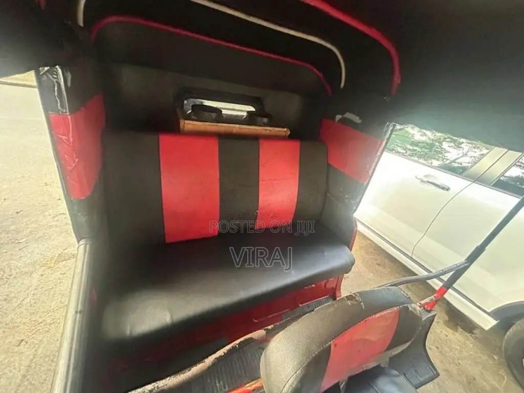 Bajaj RE 2016 Three Wheel (Used)