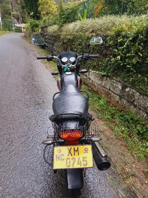 Bajaj Platina 2012 Motorbike (Used)