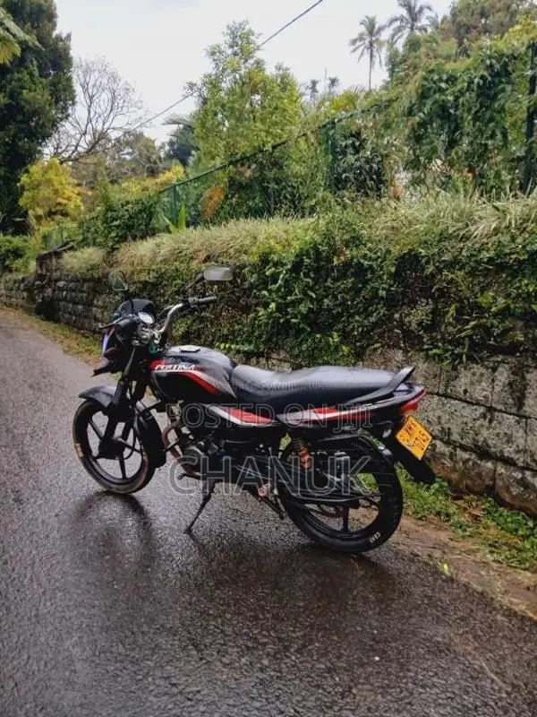 Bajaj Platina 2012 Motorbike (Used)