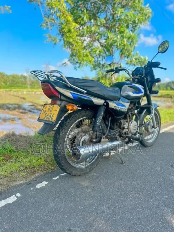 Bajaj CT-100 2011 Motorbike (Used)