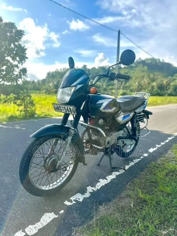 Bajaj CT-100 2011 Motorbike (Used)