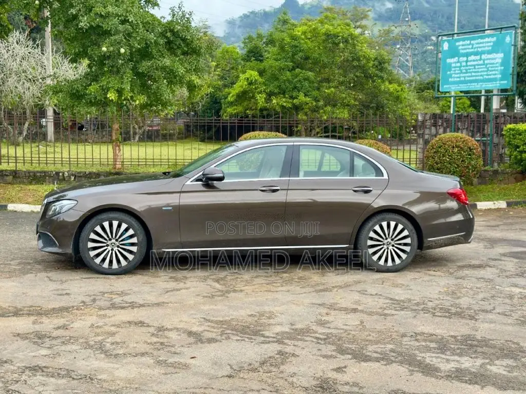 Mercedes-Benz E350e 2018 Car (Used)