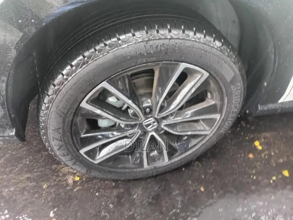 Honda Vezel 2024 SUV (Used)