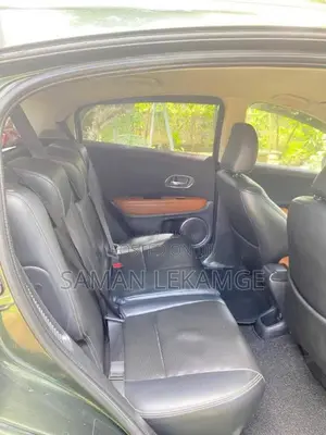 Honda Vezel Z 2015 SUV (Used)