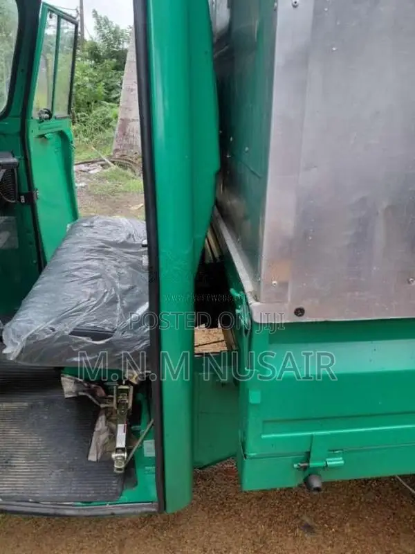 Bajaj RE 2026 Three Wheel (Used)