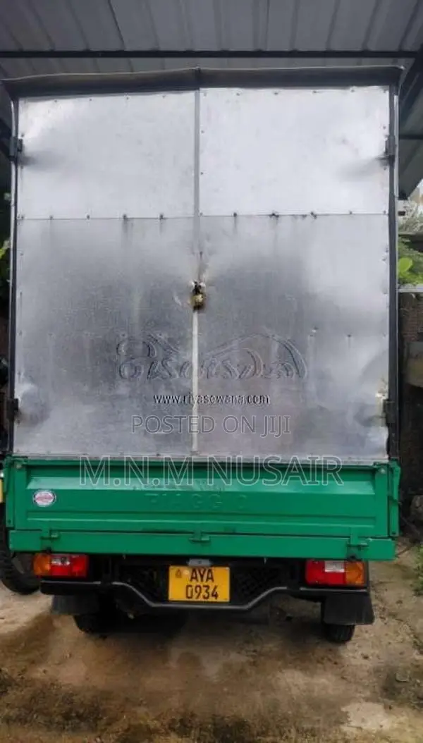 Bajaj RE 2026 Three Wheel (Used)