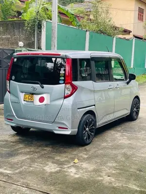 Toyota Roomy GS Cuatom 2017 Car (Used)