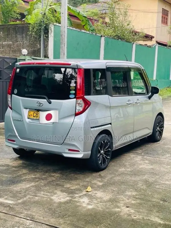 Toyota Roomy GS Cuatom 2017 Car (Used)