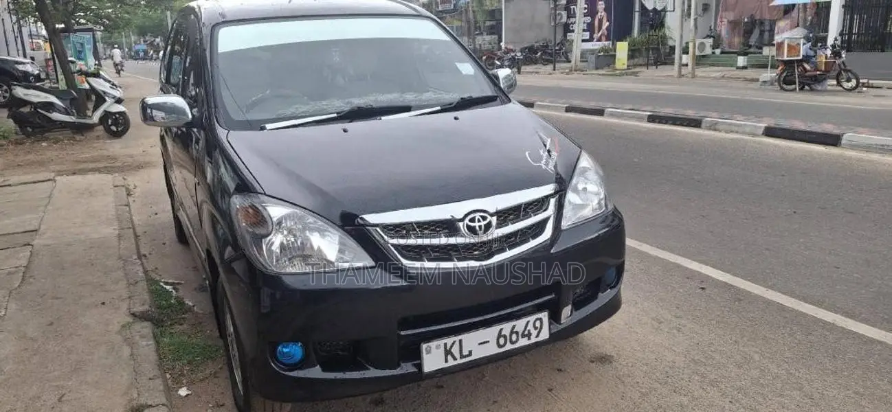 Toyota Avanza 2010 Car (Used)