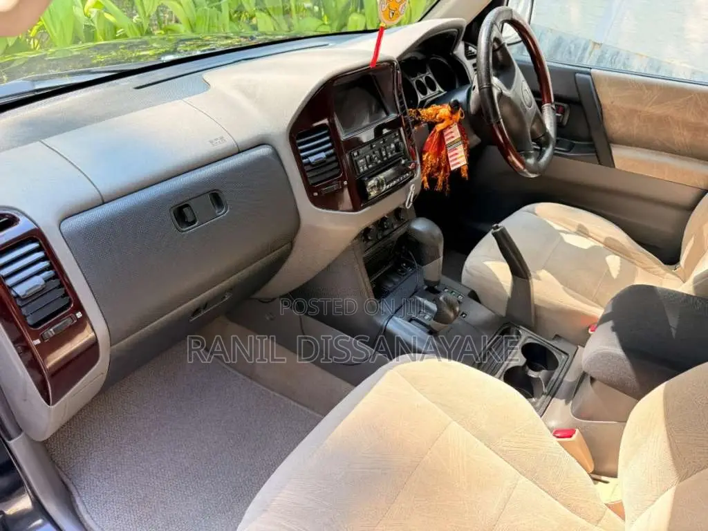 Mitsubishi Montero 2000 SUV (Used)